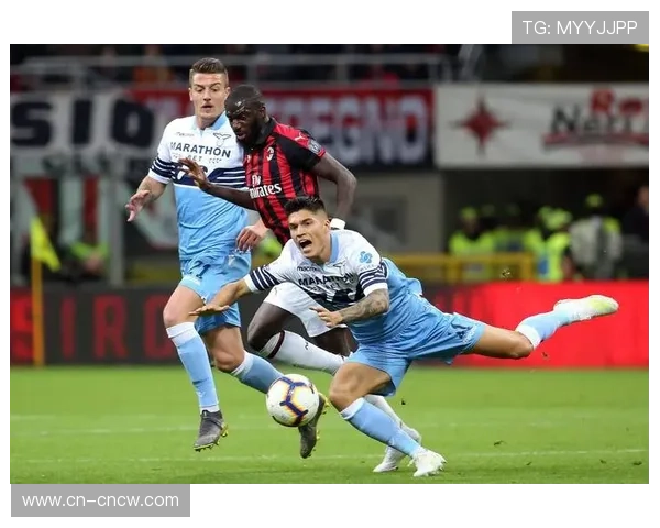 戴维补时绝杀后尤文将帅相拥,博德闪耀球员瘫倒在地